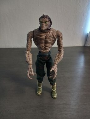 2002 Vintage Max Steel Super Spit Bio Constrictor Action Figure 12 Inches
